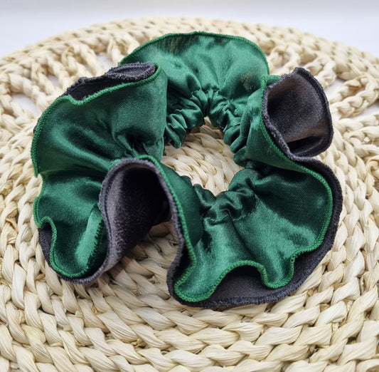 Scrunchie Bicolor Gris satinado y verde oscuro